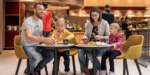 Migros-Restaurant-Surseepark-Familie_flex-teaser